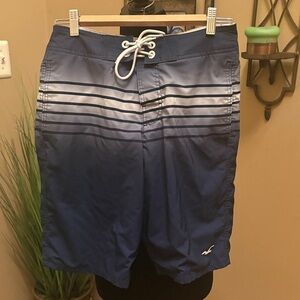 Hollister Men's Navy and White Board Shorts